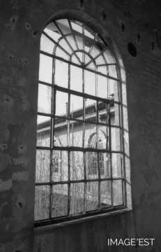 Fenêtre de l'ancienne halle (Portieux)